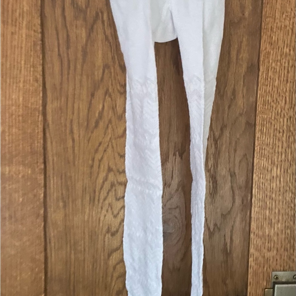 Girls White Thick Footed Stockings.  Size 4-6. 2 pairs